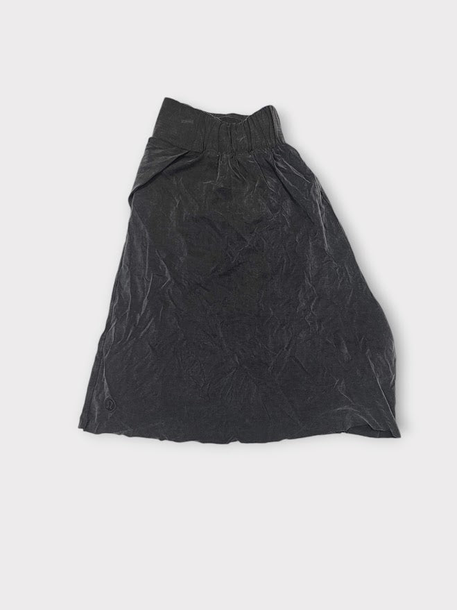 Size 4 - Lululemon The Lab Enfold Short