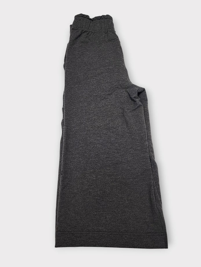 Size 4 - Lululemon Hello Sunday Crop