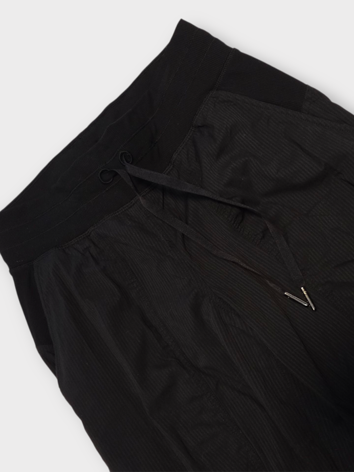 Size 4 - Lululemon Dance Studio Mid-Rise Jogger Black