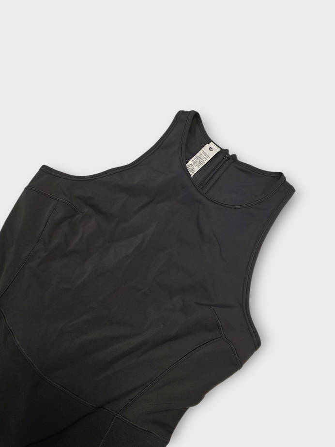 Size 6 - Lululemon Nulux Running Dress 8"