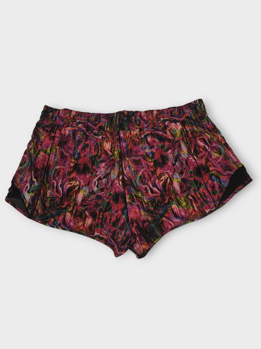 Size 20 - Lululemon Hotty Hot High-Rise Short 2.5"