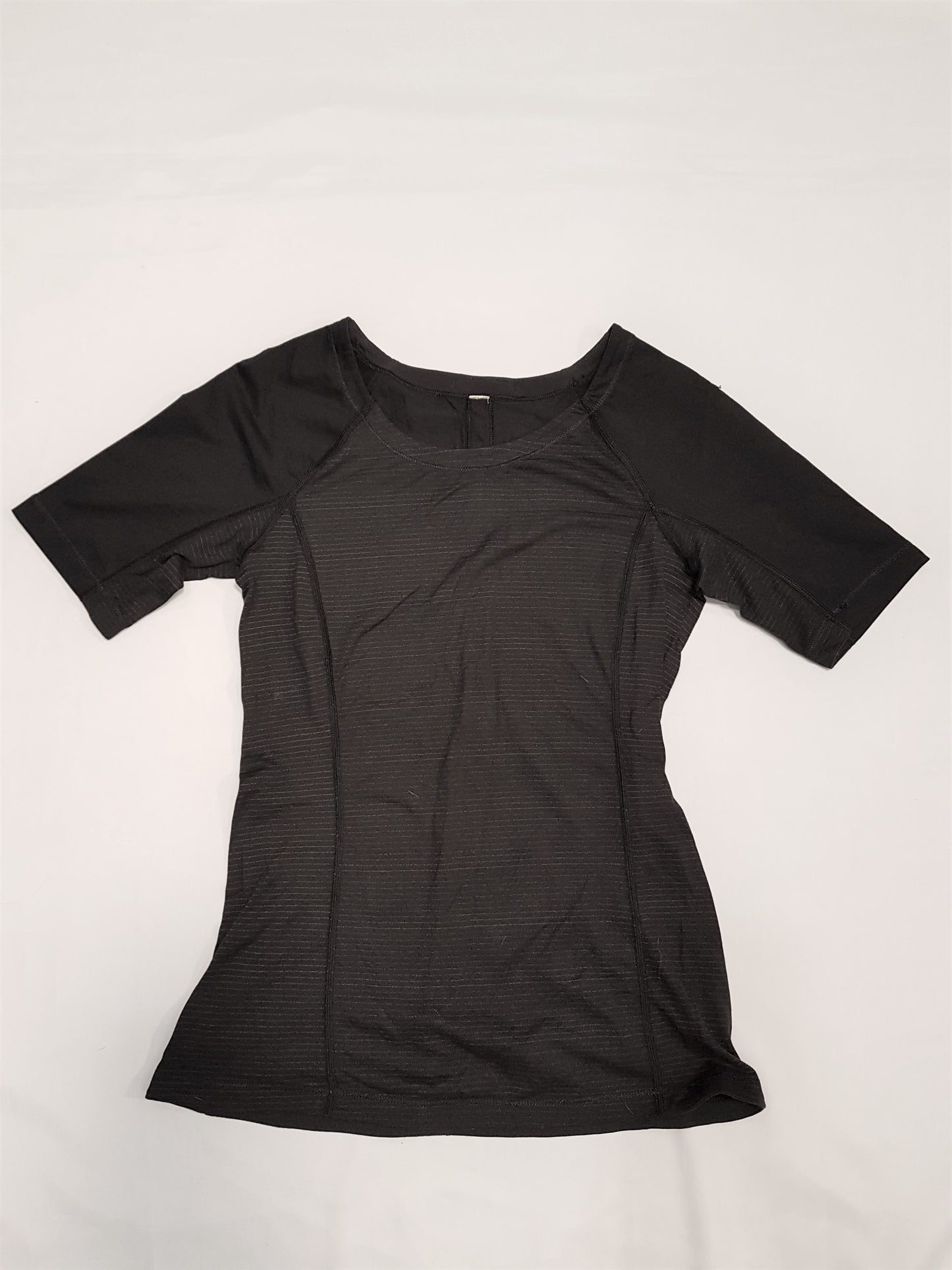 Size 2 - Lululemon Dhyana Short Sleeve