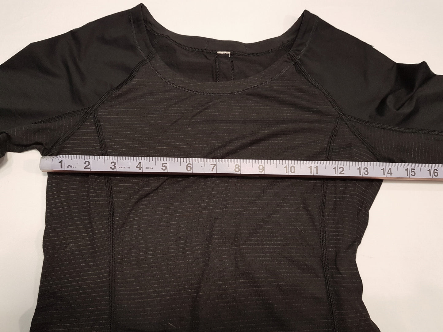 Size 2 - Lululemon Dhyana Short Sleeve