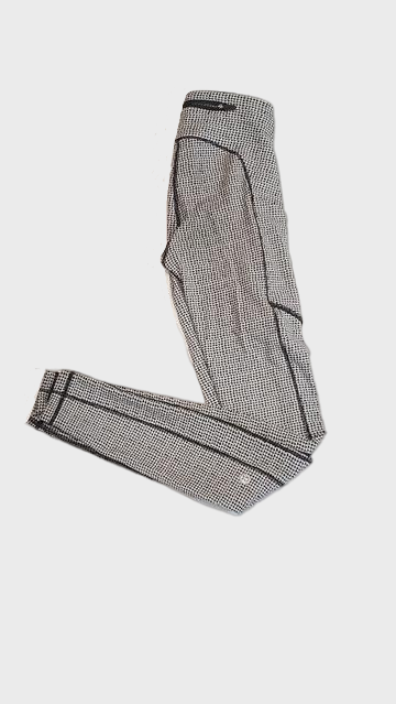 Size 2 - Lululemon Speed Up Tight *Full-On Luxtreme 28