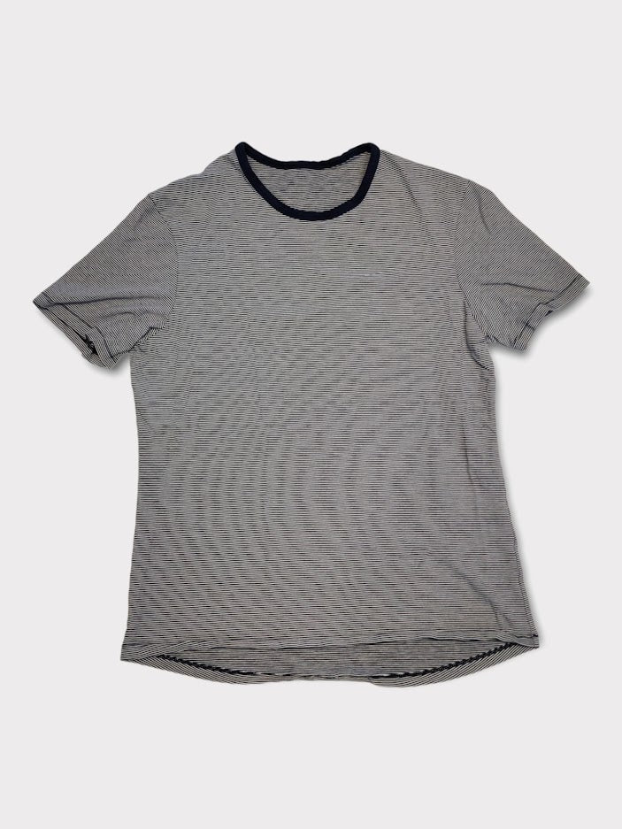 Medium - Lululemon 5 Year Basic Tee,