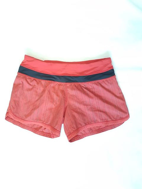 Size 4 - Lululemon Groovy Run Short