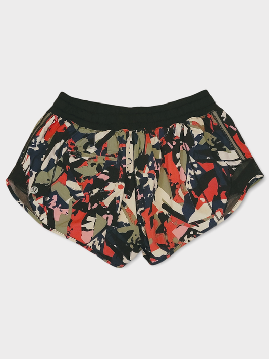 Size 4 - Lululemon Hotty Hot Short