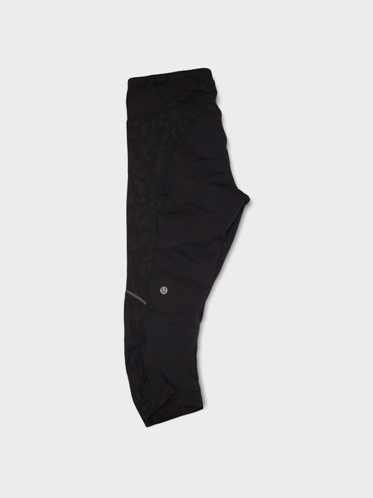 Size 6 - Lululemon Crops