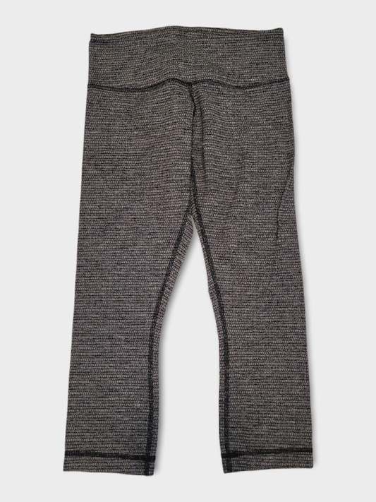 Size 6 - Lululemon Wunder Under