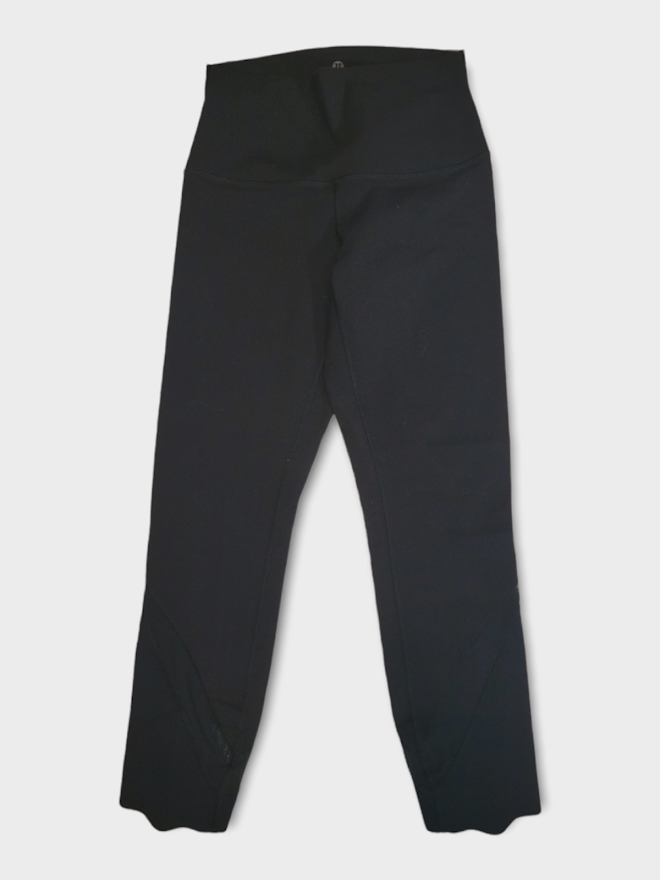 Size 6 - Lululemon Wunder Under Pant *Laser-Cut (Roll Down)